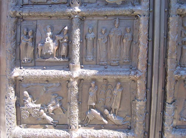 Сиггунские ('Магденбургские') врата св. Софии, взятые новгородцами в качестве трофея после совместного с карелами похода на столицу Швеции в 1187 г.
